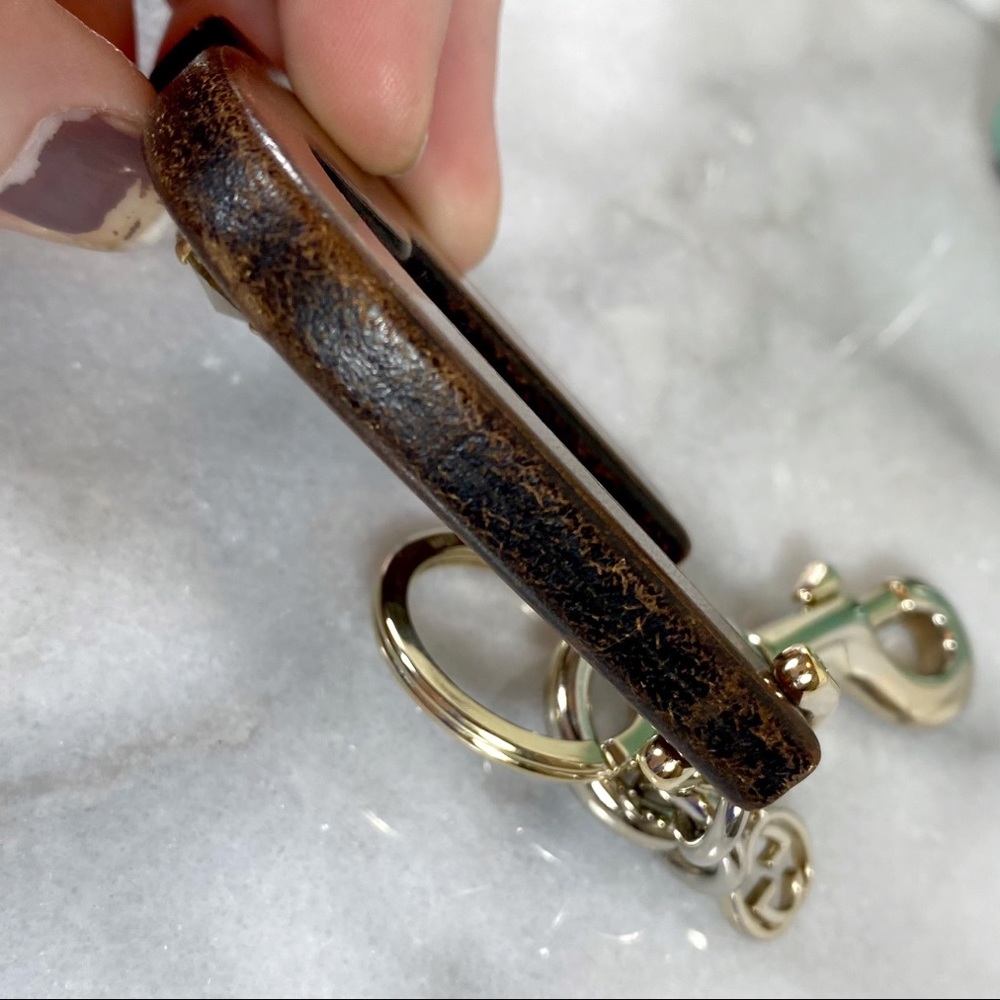 Gucci Alphabet Letter “U” Wooden & Crystal Bag Charm/Keychain - Picture 3 of 10